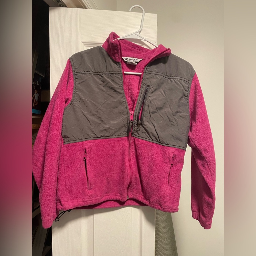 Magenta Women’s Columbia Zip-Up Fleece Jacket (Medium)